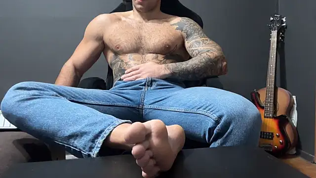 Mr YourGod online show from November 22, 4:00 am