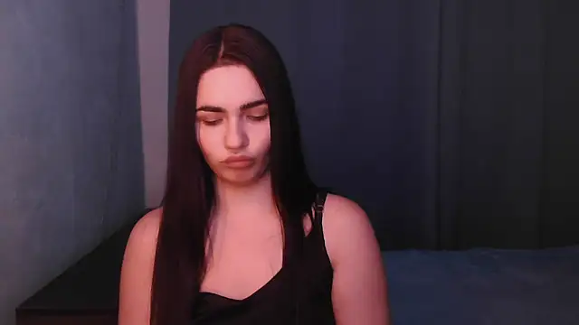 Snapshot of HannahMeid chatting on February 10, 7:17 pm HannahMeid online show from February 10, 7:17 pm
