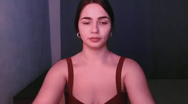 Snapshot of HannahMeid chatting on January 13, 8:37 pm HannahMeid online show from January 13, 8:37 pm
