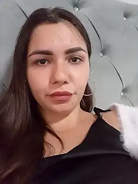 Snapshot of HannahMeid chatting on September 15, 9:54 am HannahMeid online show from September 15, 9:54 am
