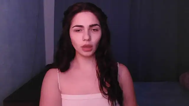 Snapshot of HannahMeid chatting on February 1, 7:34 pm HannahMeid online show from February 1, 7:34 pm