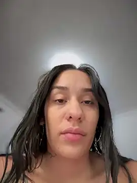 Snapshot of __IRIS__ chatting on October 1, 12:42 pm IRIS online show from October 1, 12:42 pm