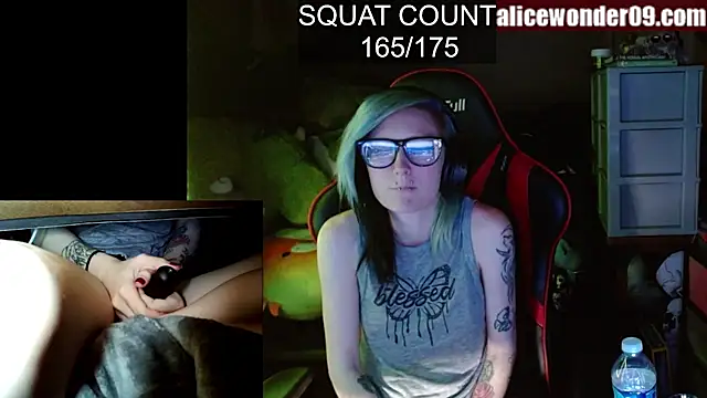 alicewonder09 online show from March 6, 5:14 am