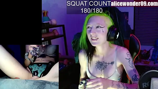 alicewonder09 online show from October 3, 4:47 am