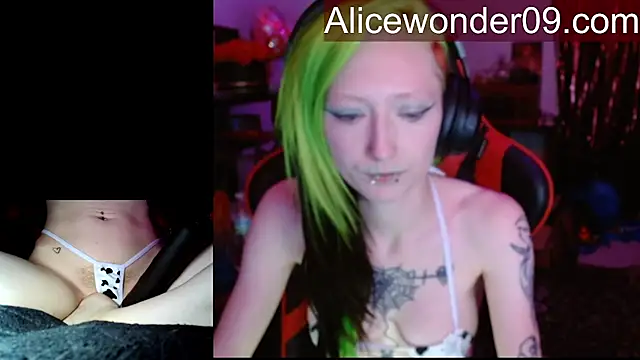 alicewonder09 online show from February 22, 4:04 am