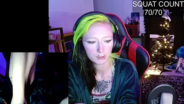 alicewonder09 online show from December 1, 7:20 am