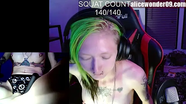 alicewonder09 online show from September 22, 3:56 am