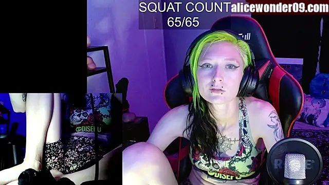 alicewonder09 online show from October 25, 4:55 am