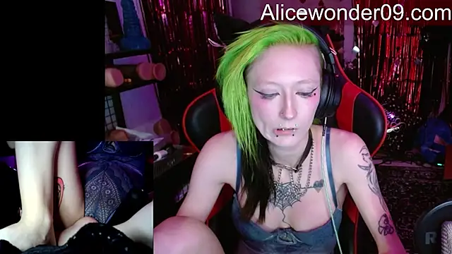 alicewonder09 online show from January 9, 4:52 am