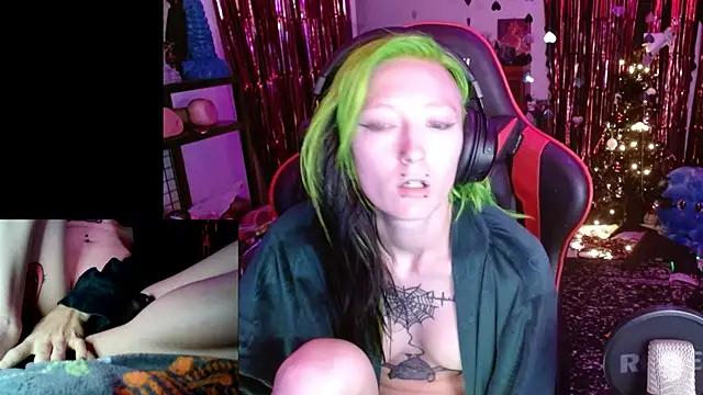 alicewonder09 online show from December 23, 5:40 am