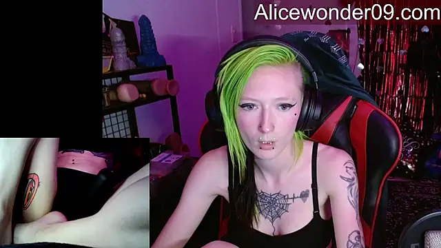 alicewonder09 online show from January 15, 4:16 am
