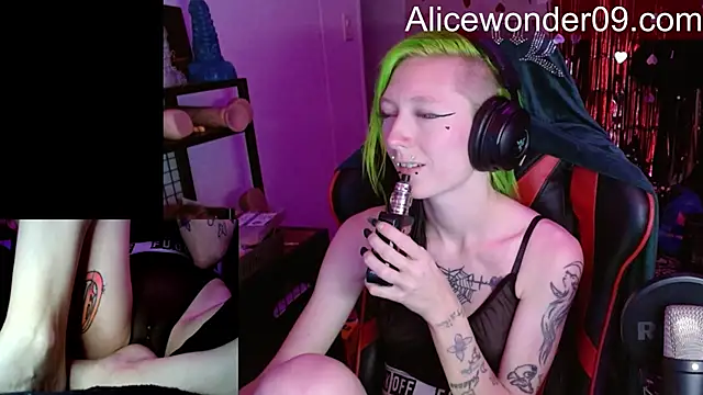 alicewonder09 online show from January 19, 4:38 am