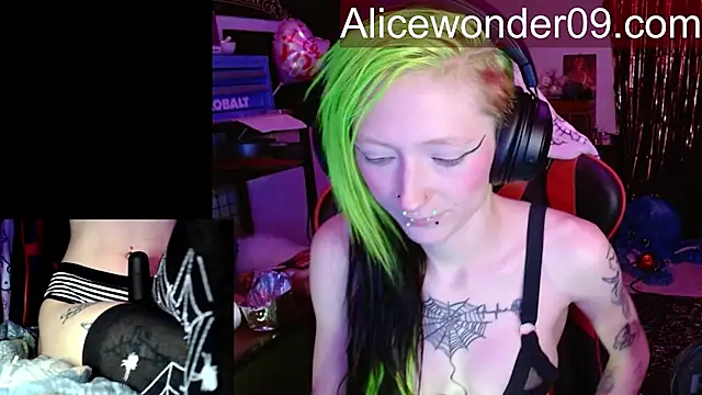 alicewonder09 online show from March 10, 4:27 am