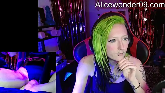 alicewonder09 online show from January 12, 4:52 am