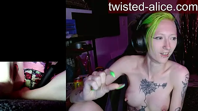 alicewonder09 online show from April 26, 3:37 am