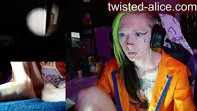 alicewonder09 online show from May 25, 3:17 am