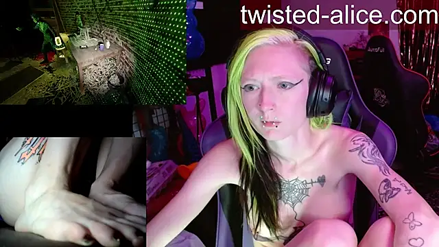 alicewonder09 online show from April 5, 7:15 am