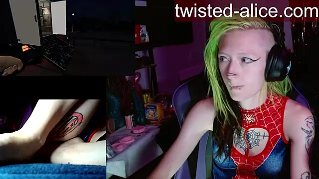alicewonder09 online show from June 3, 2:45 am