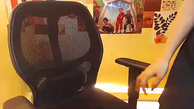   Aashiii online show from January 28, 8:57 am