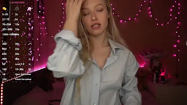 AmandaFiree online show from January 9, 7:59 am