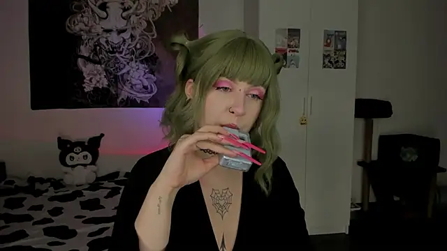 t0riayun0 online show from January 29, 1:27 am