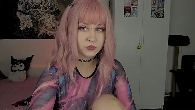t0riayun0 online show from January 23, 10:22 pm