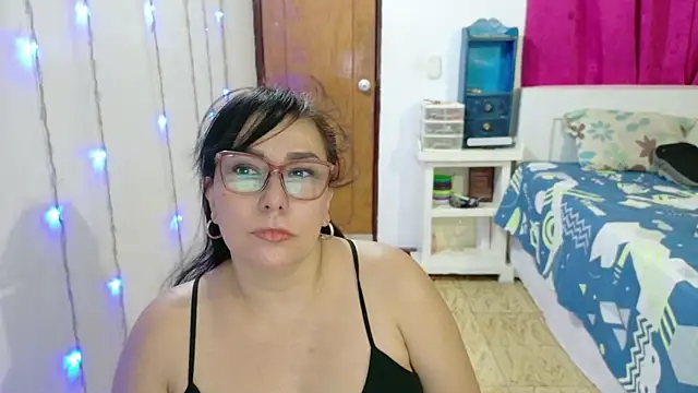 hottplay online show from September 14, 10:37 am