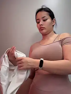 Snapshot of MistressBelleNoire chatting on February 25, 9:15 pm MistressBelleNoire online show from February 25, 9:15 pm