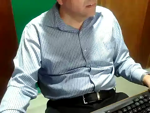 FernandoReuterG online show from October 15, 3:05 am