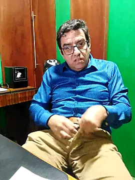 FernandoReuterG online show from January 18, 2:04 am