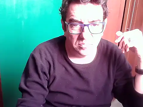 FernandoReuterG online show from October 13, 2:51 pm