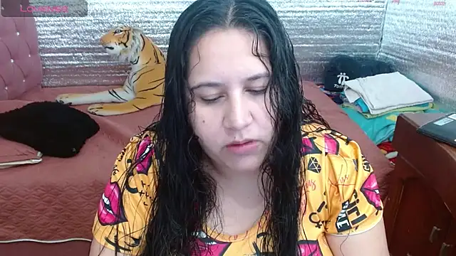 EMILY-NESSA online show from September 22, 2:45 pm