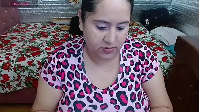 EMILY-NESSA online show from September 12, 2:50 pm