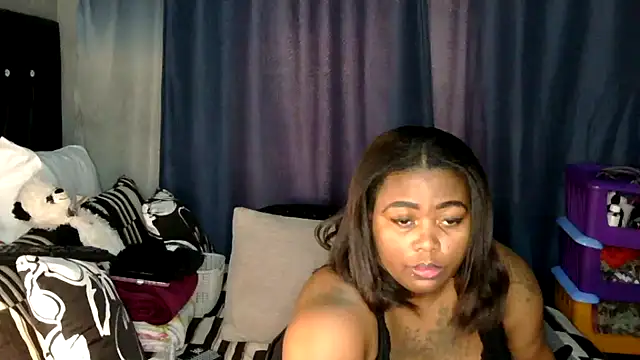 caramelbooty69 online show from February 23, 1:01 pm