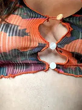 rosexx96 online show from October 16, 2:47 pm