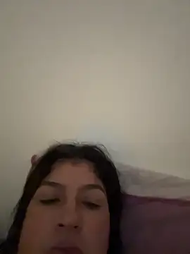 Snapshot of sara2520 chatting on October 11, 5:14 pm sara2520 online show from October 11, 5:14 pm