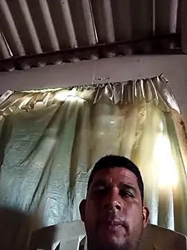 El-reyleon online show from April 22, 2:13 pm