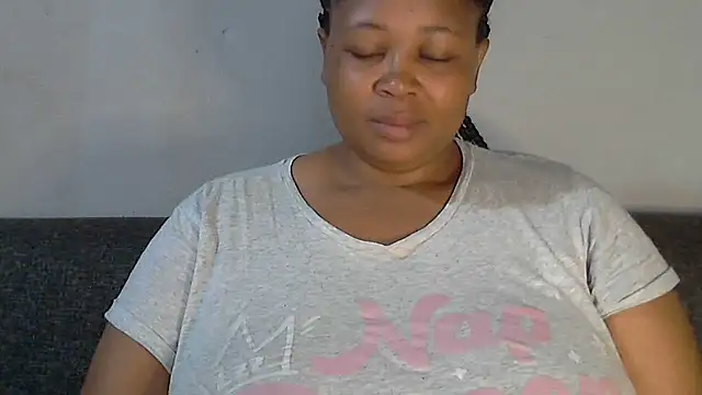 Snapshot of Sexy-queen99xx chatting on October 29, 7:07 am Sexy-queen99xx online show from October 29, 7:07 am