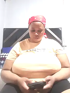 Snapshot of Sexy-queen99xx chatting on September 22, 7:47 am Sexy-queen99xx online show from September 22, 7:47 am