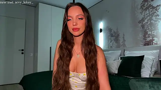 Lex Love online show from April 17, 8:00 pm