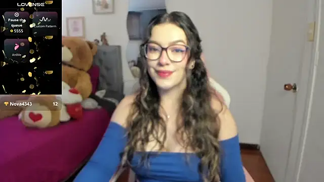 Snapshot of samysweet_8 chatting on February 7, 1:41 pm samysweet 8 online show from February 7, 1:41 pm