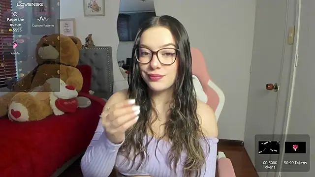 Snapshot of samysweet_8 chatting on February 17, 1:19 pm samysweet 8 online show from February 17, 1:19 pm