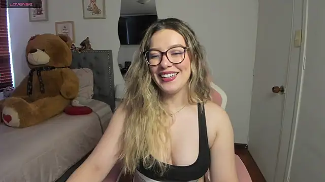samysweet 8 online show from May 8, 1:37 pm