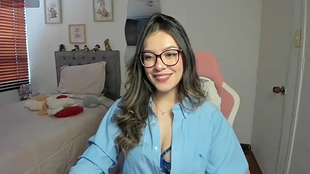 Snapshot of samysweet_8 chatting on January 16, 12:53 pm samysweet 8 online show from January 16, 12:53 pm