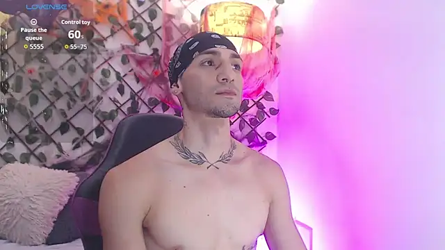 Snapshot of JACKMARCKOS chatting on October 29, 8:41 pm JACKMARCKOS online show from October 29, 8:41 pm