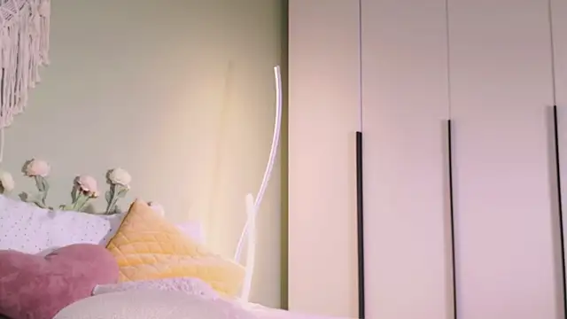 Snapshot of Rinas_secret chatting on October 1, 10:20 am Rinas secret online show from October 1, 10:20 am