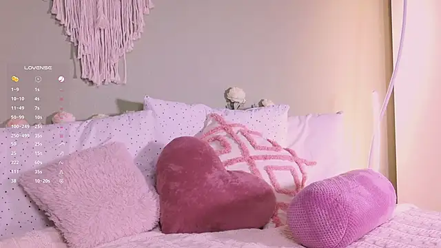 Snapshot of Rinas_secret chatting on October 15, 7:27 am Rinas secret online show from October 15, 7:27 am