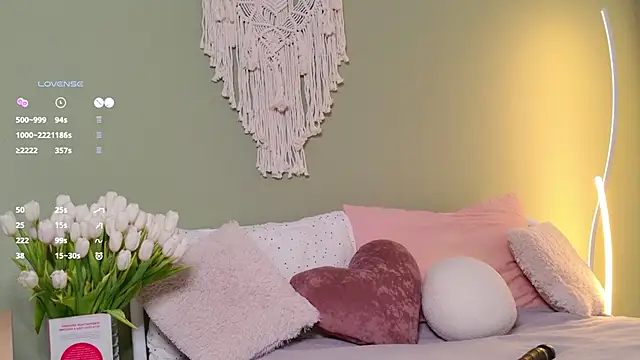 Snapshot of Rinas_secret chatting on March 11, 7:24 am Rinas secret online show from March 11, 7:24 am