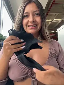 Snapshot of alana_69 chatting on March 14, 6:29 pm alana 69 online show from March 14, 6:29 pm