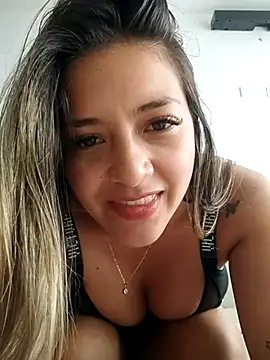 Snapshot of alana_69 chatting on February 22, 5:24 pm alana 69 online show from February 22, 5:24 pm